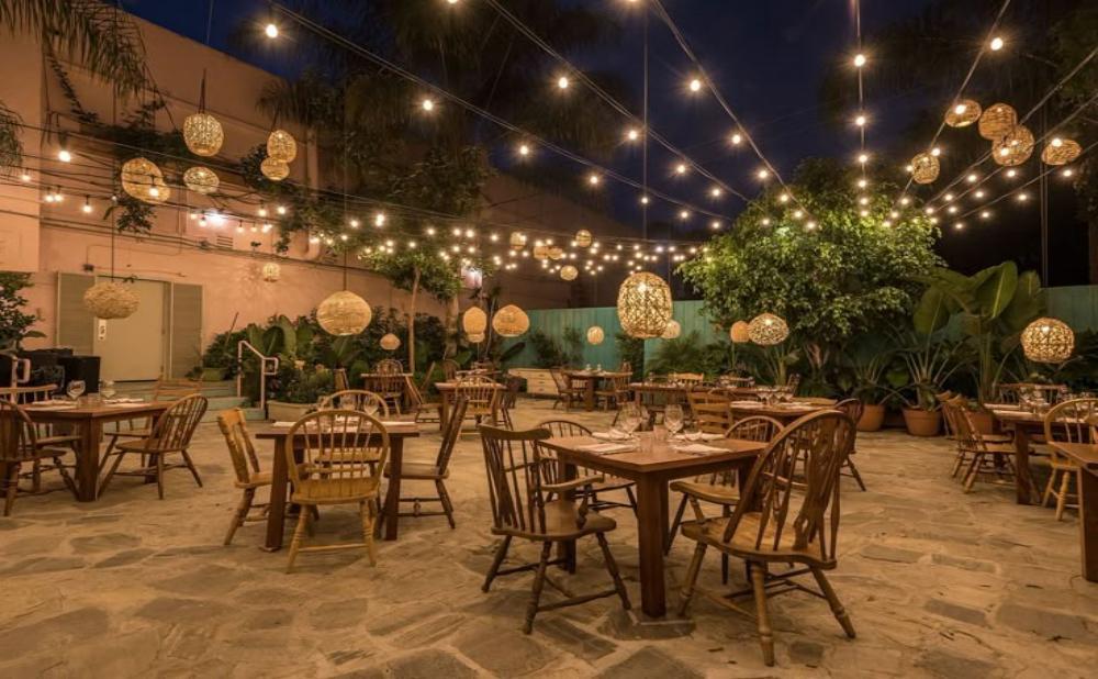 How Retekess Communication Devices Can Help Restaurants Thrive Amid the 2025 Tariff Storm