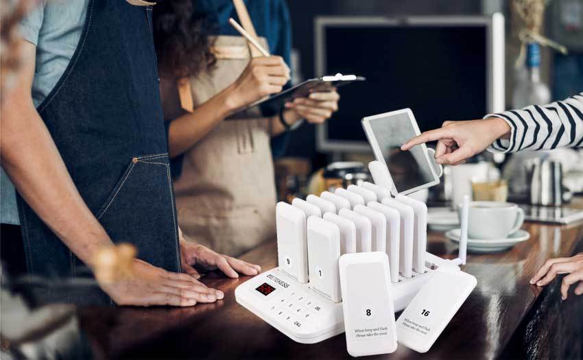 Retekess TD157 guest paging system Retekess TD157 paging system used in restaurant