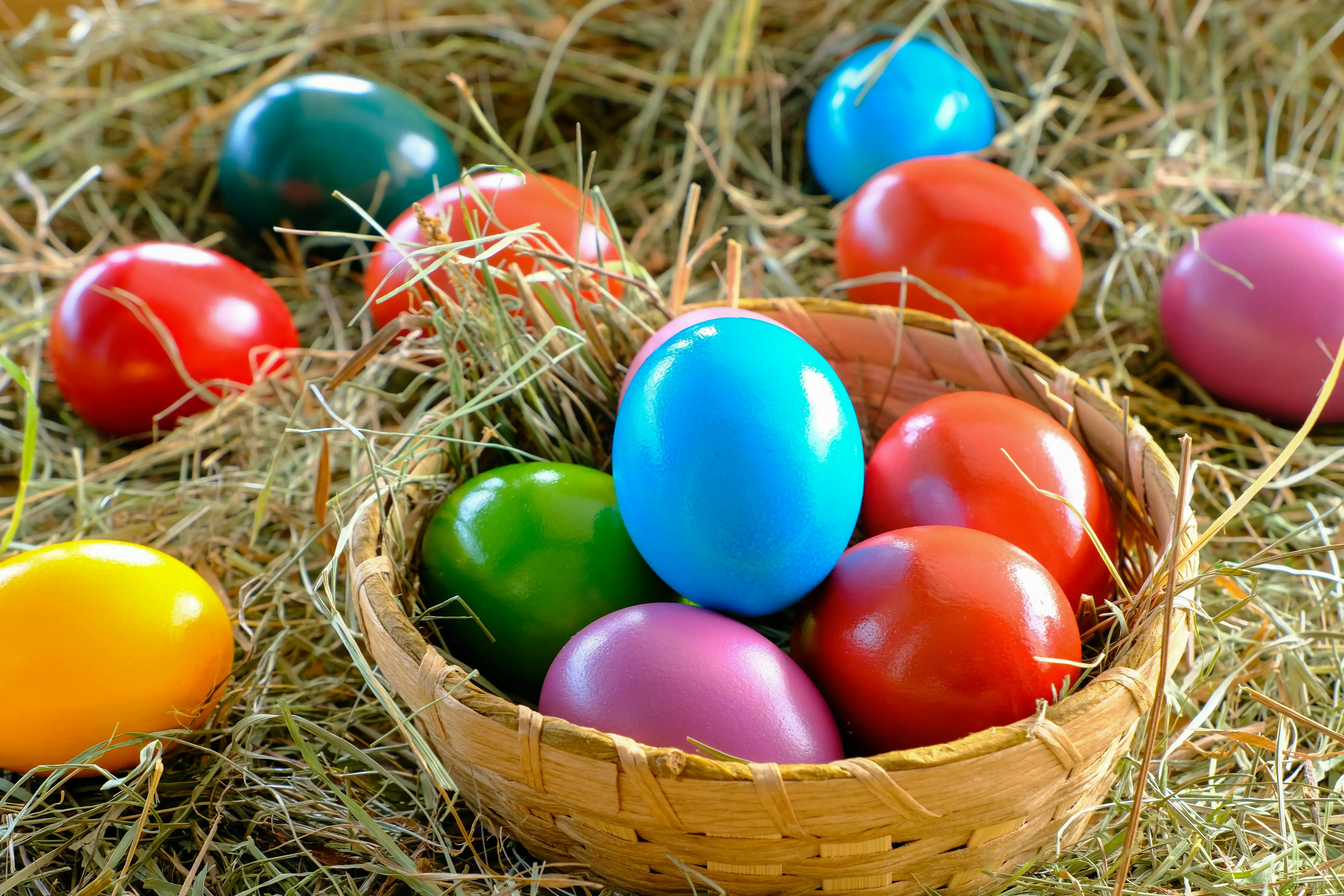 The Ultimate Guide to Easter 2026: Dates, Traditions, Decor, and Feast Ideas